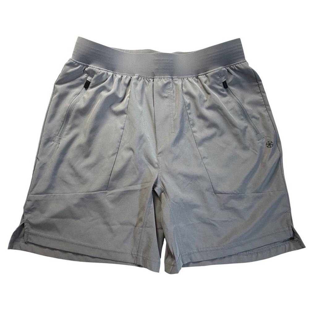 Gaiam Mens Gray Athletic Yoga Gym Shorts Size Medium Zipper Pockets Stretch